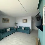 Tiffany Seaw View Apartman Vlora