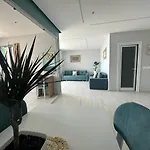 Tiffany Seaw View Apartman