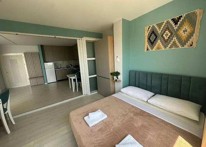 Tiffany Seaw View Vlore