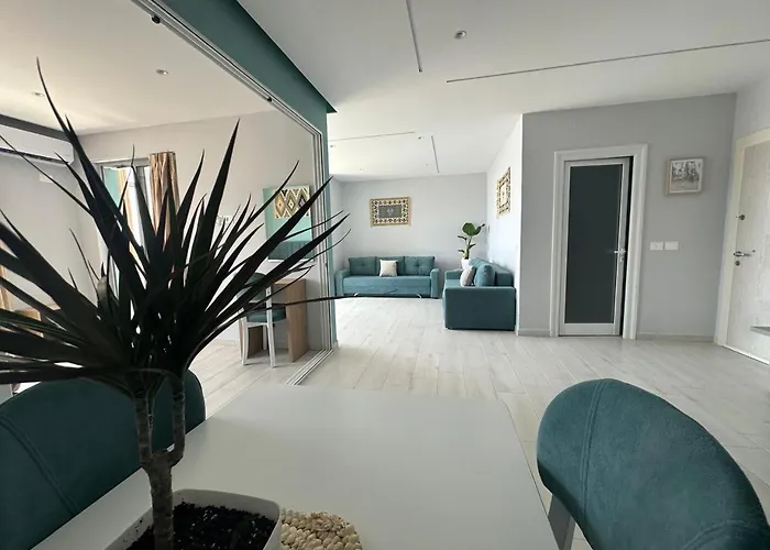 Tiffany Seaw View Apartment